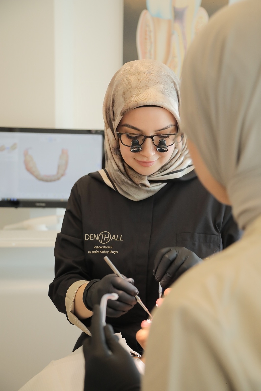 Professionelle Mundhygiene in Hall in Tirol